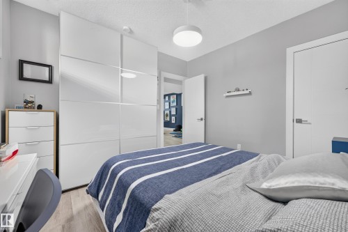 7544 78 Avenue Nw, Edmonton, AB - Indoor Photo Showing Bedroom