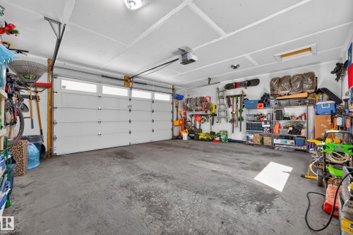 7544 78 Avenue Nw, Edmonton, AB - Indoor Photo Showing Garage