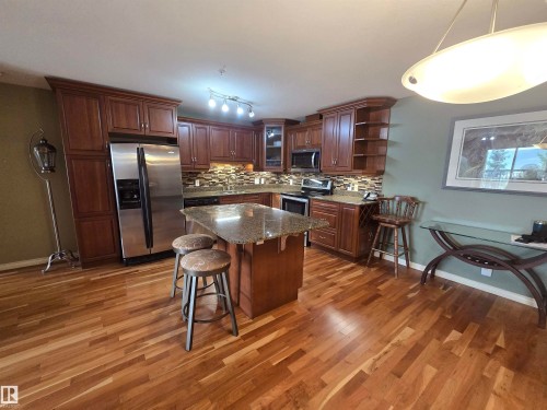 #337 2096 Blackmud Creek Dr Sw, Edmonton, AB - Indoor Photo Showing Kitchen