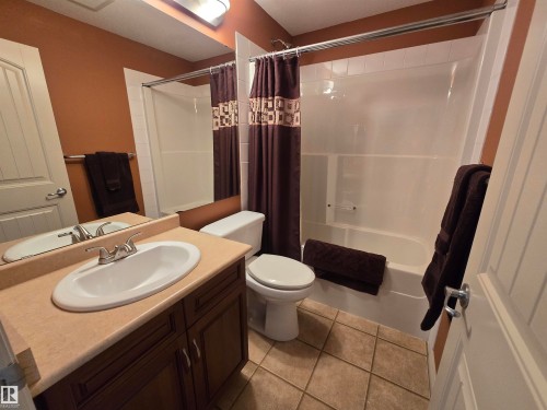 #337 2096 Blackmud Creek Dr Sw, Edmonton, AB - Indoor Photo Showing Bathroom