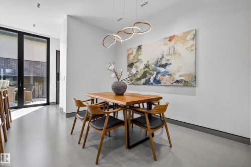 14035 104 Avenue Nw, Edmonton, AB - Indoor Photo Showing Dining Room