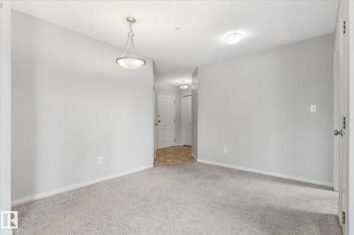 #208 4903 47 Av, Stony Plain, AB - Indoor Photo Showing Other Room