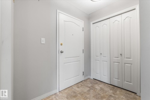 #208 4903 47 Av, Stony Plain, AB - Indoor Photo Showing Other Room