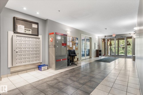 #208 4903 47 Av, Stony Plain, AB - Indoor Photo Showing Other Room