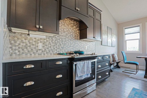 9711 223 Street Nw, Edmonton, AB - Indoor Photo Showing Kitchen With Upgraded Kitchen