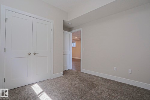 9711 223 Street Nw, Edmonton, AB - Indoor Photo Showing Other Room