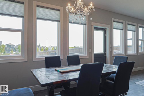 9711 223 Street Nw, Edmonton, AB - Indoor Photo Showing Dining Room
