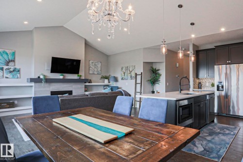 9711 223 Street Nw, Edmonton, AB - Indoor