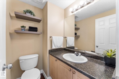 2948 26 Street Nw, Edmonton, AB - Indoor Photo Showing Bathroom