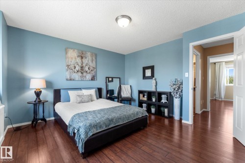 2948 26 Street Nw, Edmonton, AB - Indoor Photo Showing Bedroom