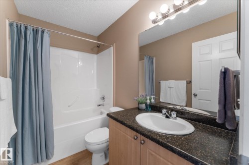 2948 26 Street Nw, Edmonton, AB - Indoor Photo Showing Bathroom