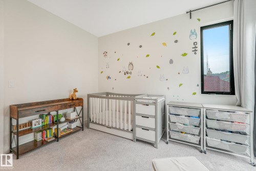 10925 University Avenue Nw, Edmonton, AB - Indoor