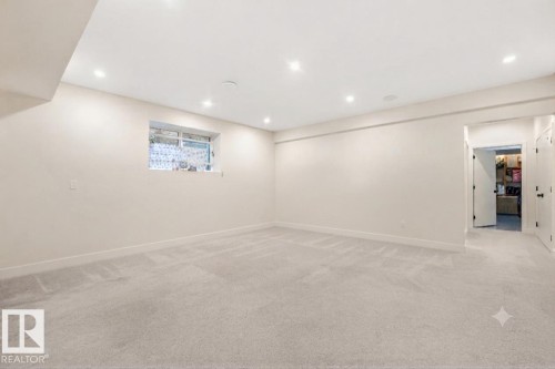 10925 University Avenue Nw, Edmonton, AB - Indoor Photo Showing Other Room