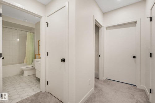 10925 University Avenue Nw, Edmonton, AB - Indoor Photo Showing Other Room