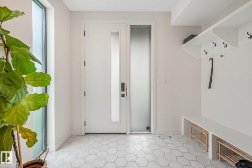 10925 University Avenue Nw, Edmonton, AB - Indoor Photo Showing Other Room