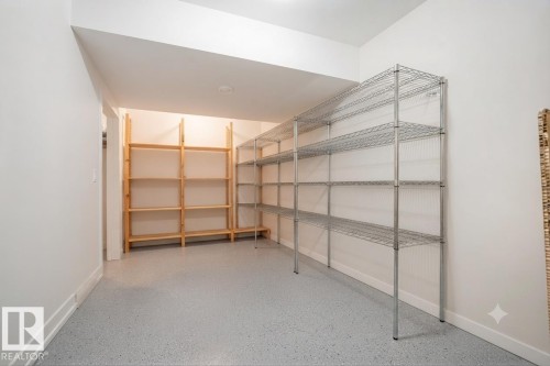 10925 University Avenue Nw, Edmonton, AB - Indoor