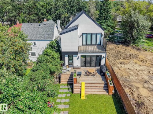 10925 University Avenue Nw, Edmonton, AB - Outdoor