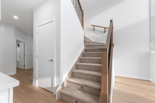 47 Axelwood Crescent, Spruce Grove, AB - Indoor Photo Showing Other Room