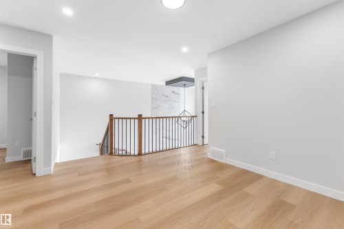 47 Axelwood Crescent, Spruce Grove, AB - Indoor Photo Showing Other Room