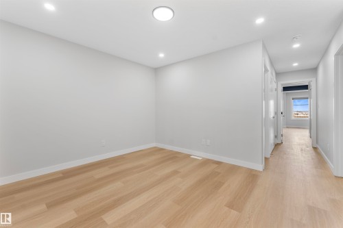 47 Axelwood Crescent, Spruce Grove, AB - Indoor Photo Showing Other Room