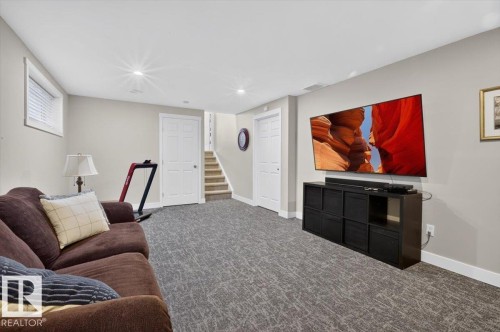 1012 79 Street Sw, Edmonton, AB - Indoor