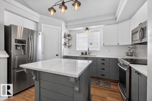1012 79 Street Sw, Edmonton, AB - Indoor Photo Showing Kitchen With Upgraded Kitchen