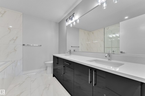 41 Axelwood Crescent, Spruce Grove, AB - Indoor Photo Showing Bathroom