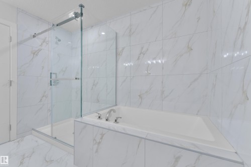 41 Axelwood Crescent, Spruce Grove, AB - Indoor Photo Showing Bathroom