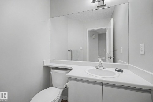 #7 10 Devon Cl, St. Albert, AB - Indoor Photo Showing Bathroom