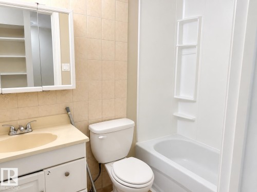 229 19 Street, Cold Lake, AB - Indoor Photo Showing Bathroom