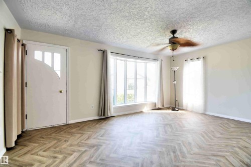 5109 47 Avenue, St. Paul Town, AB - Indoor Photo Showing Other Room