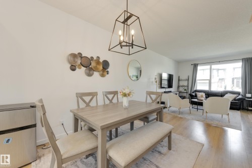 19281 22A Avenue Nw, Edmonton, AB - Indoor Photo Showing Other Room
