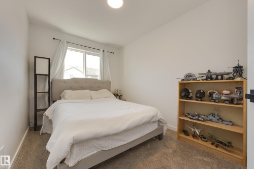 19281 22A Avenue Nw, Edmonton, AB - Indoor Photo Showing Bedroom