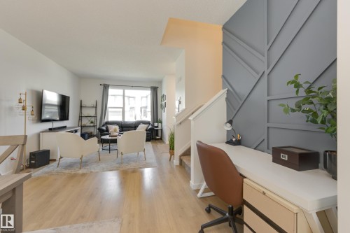 19281 22A Avenue Nw, Edmonton, AB - Indoor Photo Showing Office