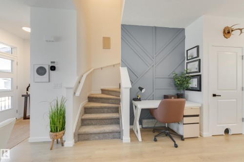 19281 22A Avenue Nw, Edmonton, AB - Indoor Photo Showing Other Room