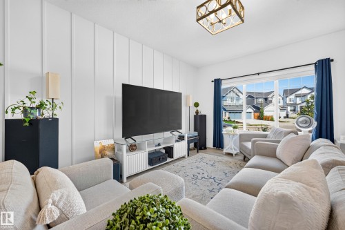 350 Jensen Lakes Boulevard, St. Albert, AB 