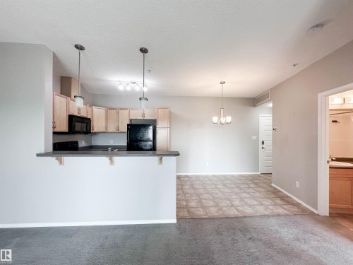 #337 7825 71 St Nw, Edmonton, AB - Indoor Photo Showing Kitchen