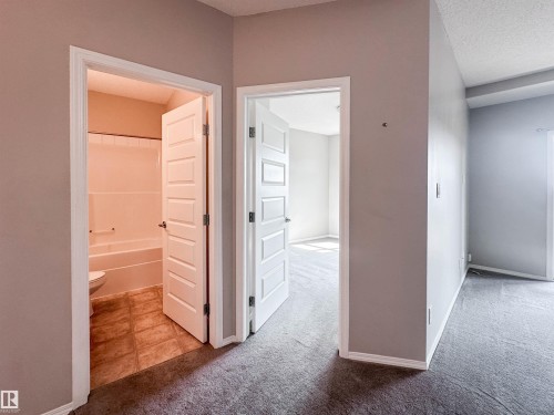 #337 7825 71 St Nw, Edmonton, AB - Indoor Photo Showing Other Room