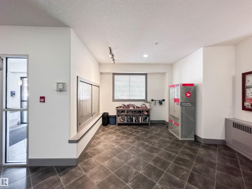 #337 7825 71 St Nw, Edmonton, AB - Indoor