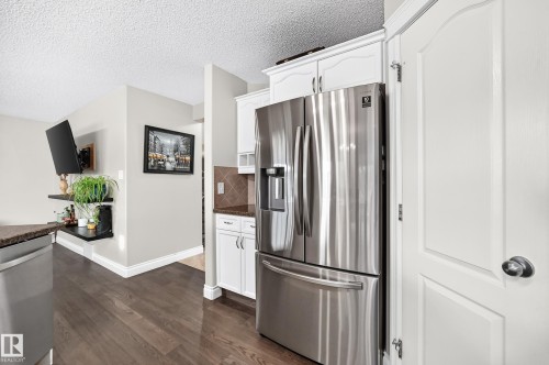 17803 89 Street Nw, Edmonton, AB - Indoor Photo Showing Kitchen