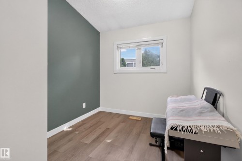 33 Hazel Street, Sherwood Park, AB - Indoor