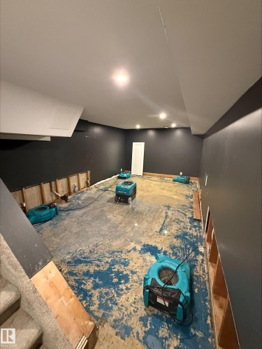 33 Hazel Street, Sherwood Park, AB - Indoor Photo Showing Other Room