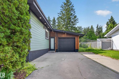 33 Hazel Street, Sherwood Park, AB - Outdoor With Exterior