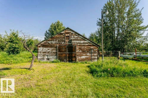 Image quality insufficient for description - 55319 Rge Road 222, Rural Sturgeon County, AB 