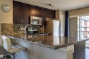 #54 4029 Orchards Dr Sw, Edmonton, AB  - Indoor Photo Showing Kitchen With Upgraded Kitchen 