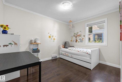 14604 93 Avenue Nw, Edmonton, AB - Indoor Photo Showing Bedroom