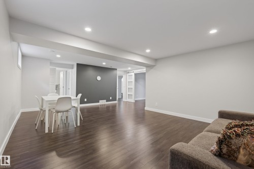 14604 93 Avenue Nw, Edmonton, AB - Indoor