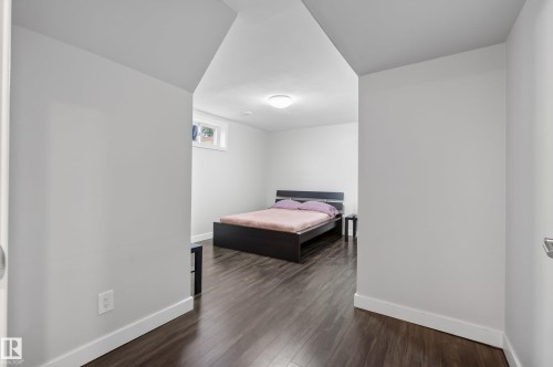 14604 93 Avenue Nw, Edmonton, AB - Indoor Photo Showing Other Room