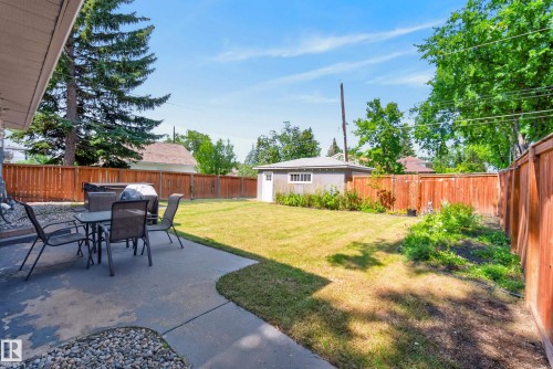 14604 93 Avenue Nw, Edmonton, AB - Outdoor