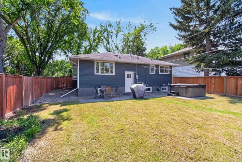 14604 93 Avenue Nw, Edmonton, AB - Outdoor